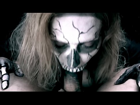❤️ Demon ti fi souse kòk chante ak bouch nwa li ak vale kom. Porno fb nan nou ❌️❤